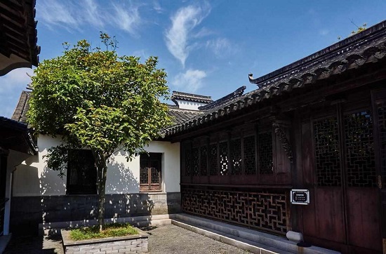 鐵琴銅劍樓建築